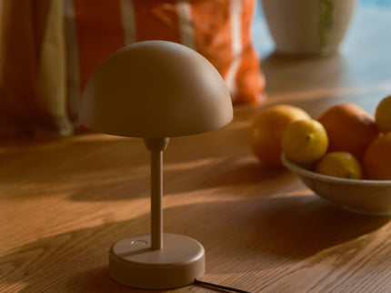 Nordlux wiederaufladbare Tischleuchte Ellen To Go LED Braun